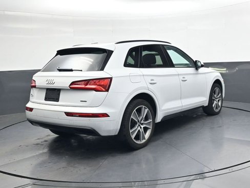Used 2019 Audi Q5 2.0T Premium Plus w/ Premium Plus Package image 4