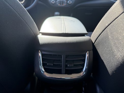 Used 2024 Chevrolet Malibu LT image 12
