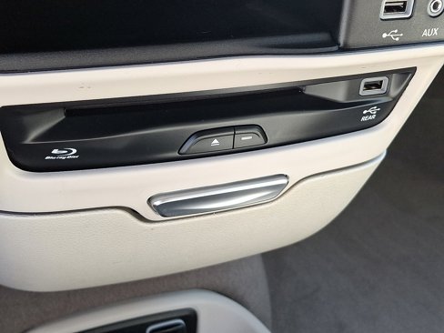 Used 2019 Chrysler Pacifica Touring-L Plus w/ Advanced Safetytec Group image 25