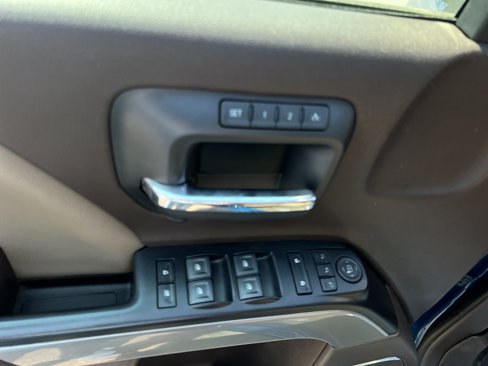 Used 2018 Chevrolet Silverado 1500 LTZ Z71 w/ LTZ Plus Package image 21