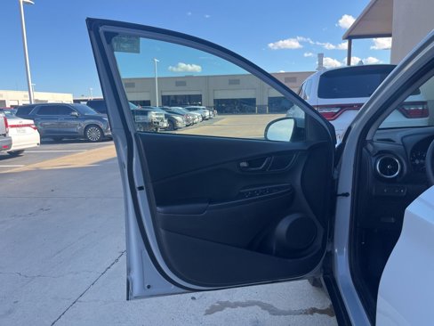 Certified 2022 Hyundai Kona SEL w/ Cargo Package image 31