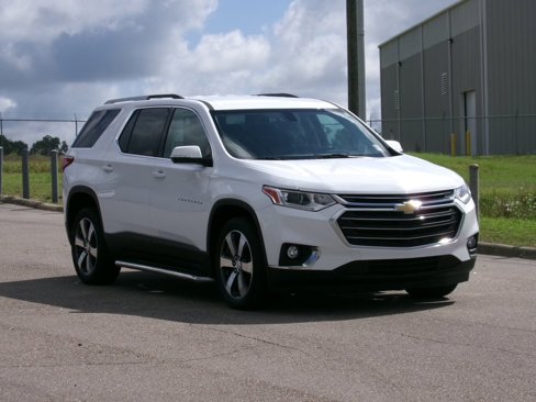 Used 2018 Chevrolet Traverse LT image 2