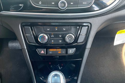 Used 2018 Buick Encore Preferred image 34