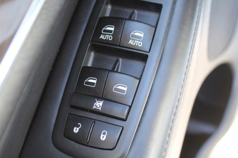 Used 2018 Jeep Grand Cherokee Overland image 21