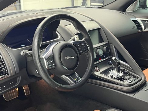 Used 2021 Jaguar F-TYPE R image 8
