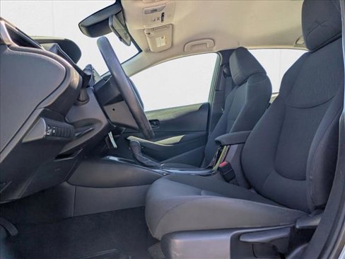 Used 2022 Toyota Corolla LE image 15