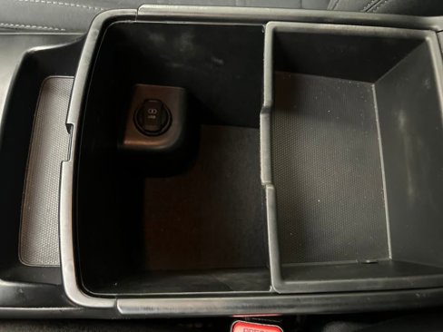 Used 2020 Kia Sorento LX image 40