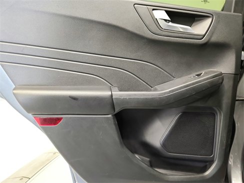 Used 2023 Ford Escape ST-Line image 28