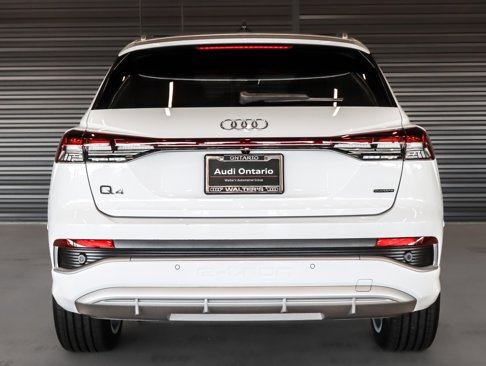 Certified 2023 Audi Q4 e-tron Premium Plus image 17