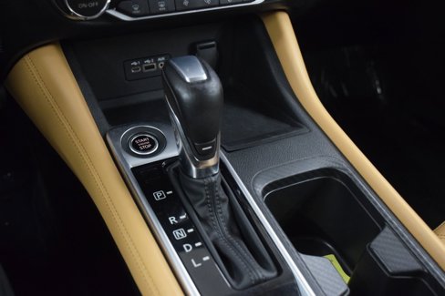 Used 2022 Nissan Sentra SV w/ SV Premium Package image 24