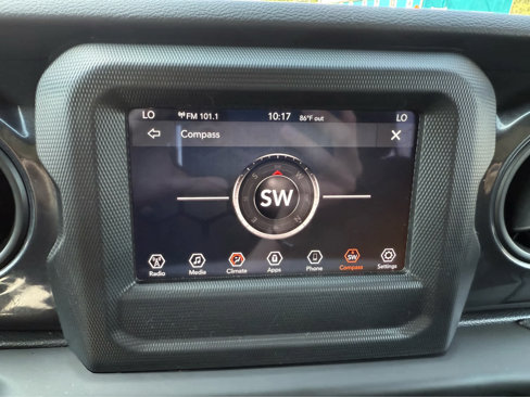 Certified 2022 Jeep Gladiator Sport image 22