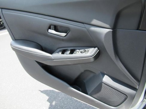 Used 2022 Nissan Sentra SV w/ Trunk Package image 28