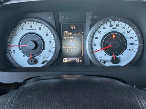 Used 2015 Toyota Sienna SE Premium image 11