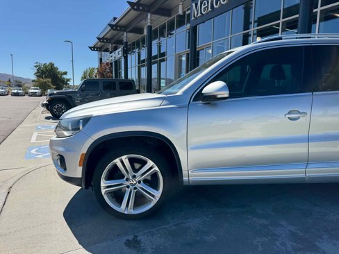 Used 2016 Volkswagen Tiguan R-Line image 2