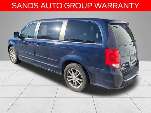 Used 2015 Dodge Grand Caravan SE image 4