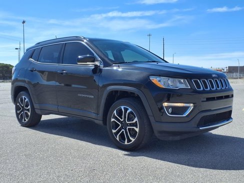 Used 2020 Jeep Compass Limited w/ Safety & Security Group image 3