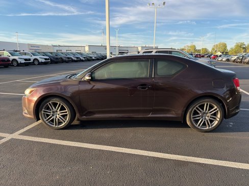 Used 2013 Scion tC image 3