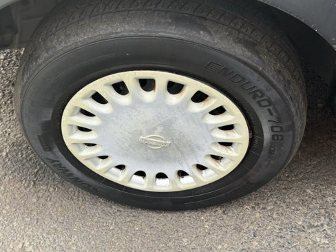 Used 1997 Nissan Sentra XE image 9
