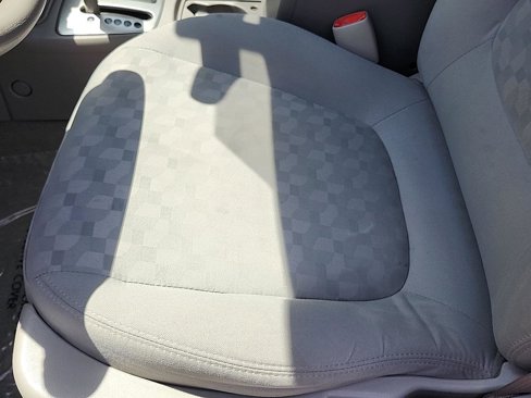 Used 2005 Chevrolet Malibu LS image 32