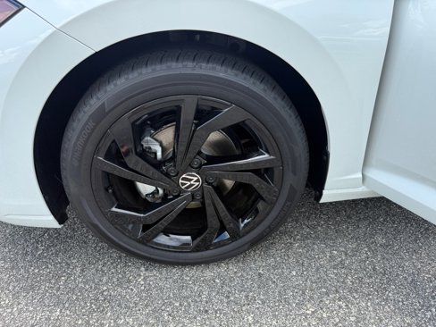 New 2025 Volkswagen Jetta SE image 27