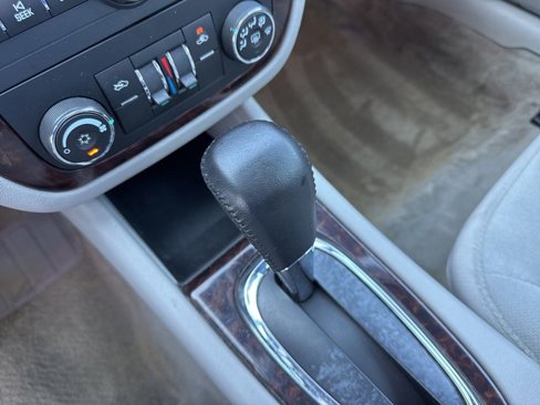 Used 2014 Chevrolet Impala LT w/ LT Sunroof Package image 30