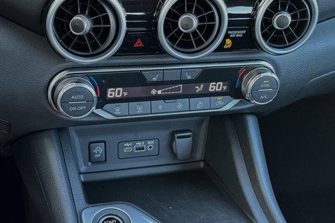 New 2025 Nissan Sentra SR image 17