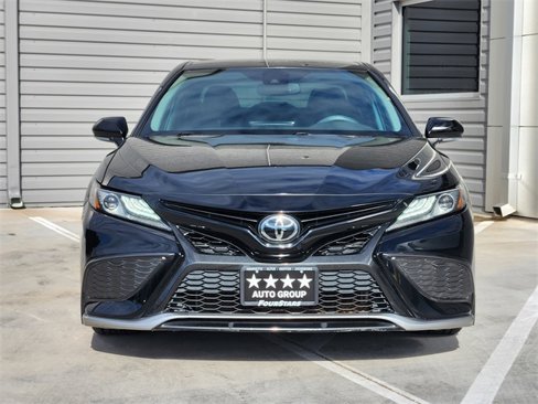 Used 2021 Toyota Camry XSE w/ Carpet Mat Package (TMS) image 3