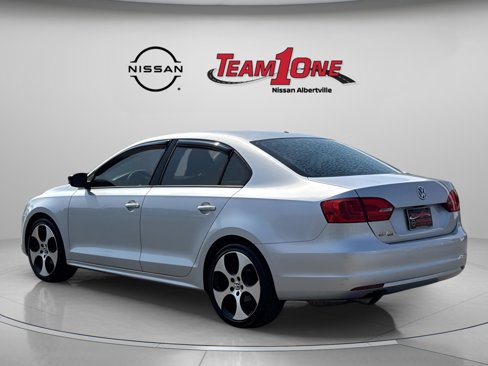 Used 2014 Volkswagen Jetta S image 5