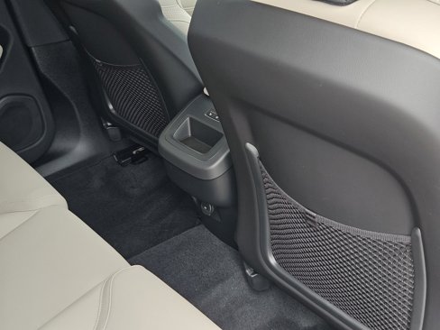 New 2026 Volvo XC60 B5 Plus w/ Protection Package Premier image 37