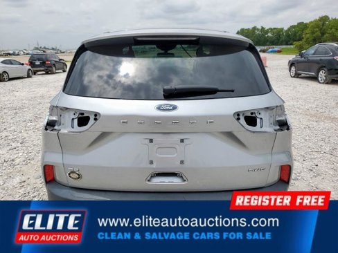 Used 2021 Ford Escape SE image 12