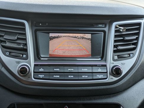 Used 2017 Hyundai Tucson Sport image 23