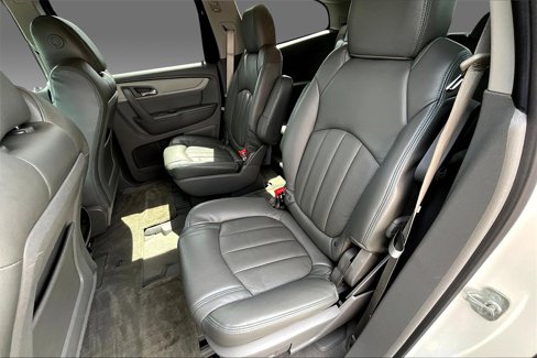 Used 2015 Chevrolet Traverse LT image 15