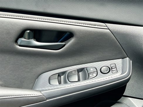 New 2025 Nissan Sentra S image 17