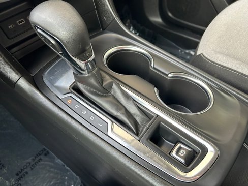 Used 2023 Chevrolet Equinox LT image 19