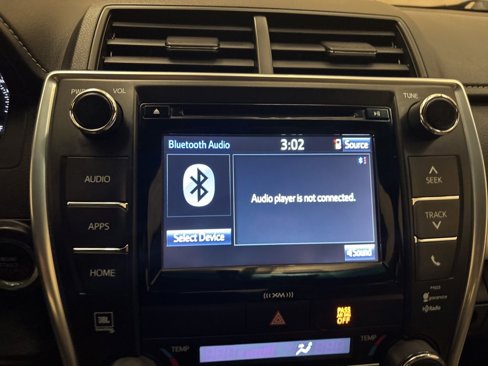 Used 2017 Toyota Camry XSE image 19