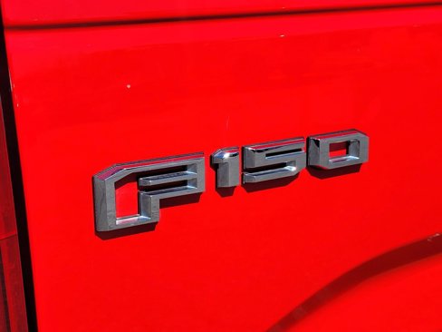 Used 2016 Ford F150 XLT w/ Equipment Group 301A Mid image 8