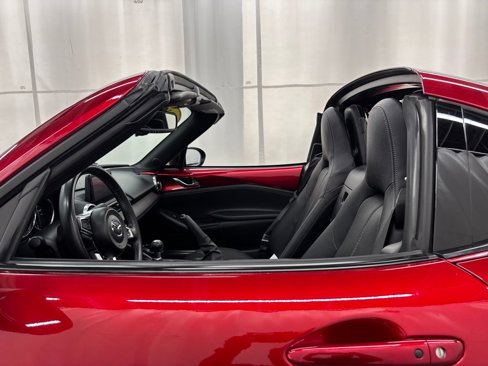 Used 2022 MAZDA MX-5 Miata RF Grand Touring image 21