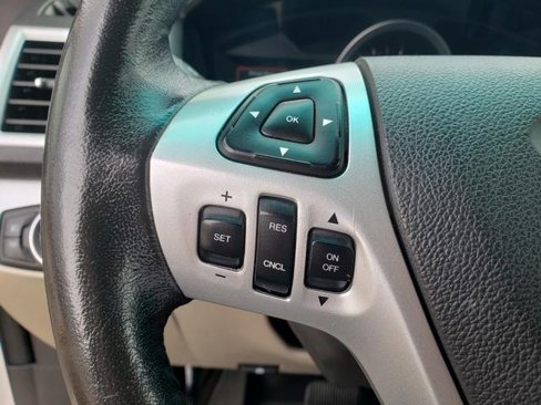 Used 2015 Ford Explorer XLT w/ Equipment Group 202A image 23