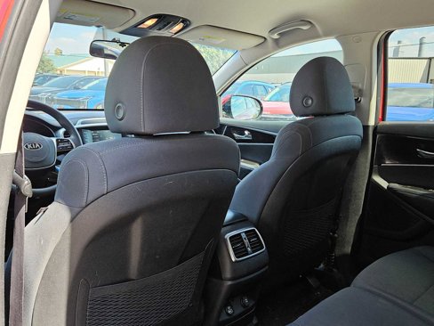 Used 2020 Kia Sorento AWD V6 image 14