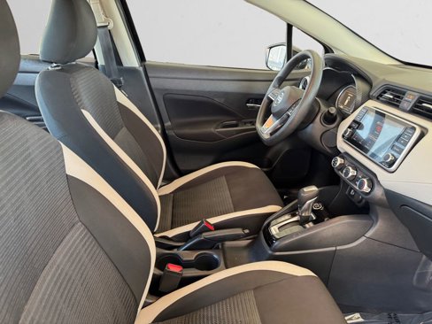 Used 2021 Nissan Versa SV image 16