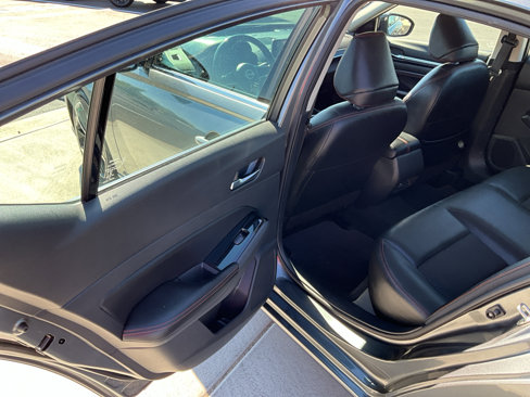 Used 2023 Nissan Altima 2.5 SR image 8
