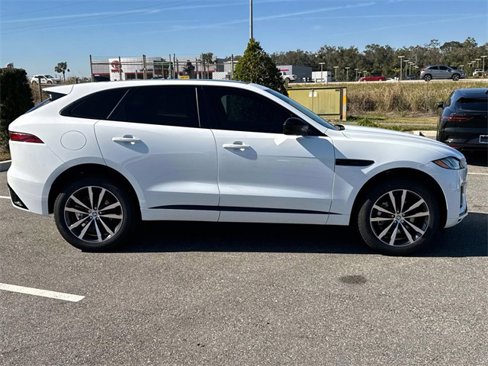 New 2025 Jaguar F-PACE R-Dynamic S image 7