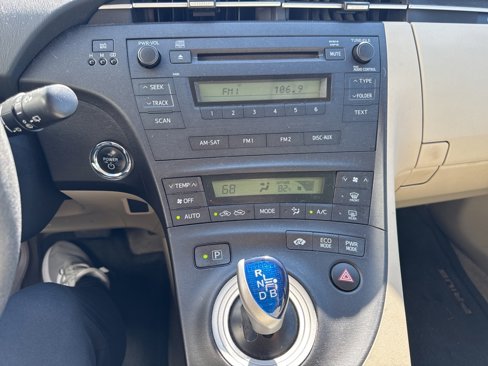 Used 2010 Toyota Prius Two image 11