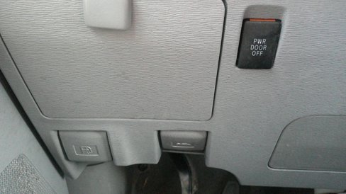 Used 2014 Toyota Sienna XLE image 12