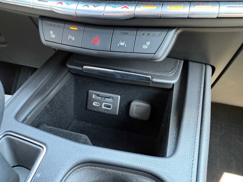 Used 2023 Cadillac XT4 Sport image 52
