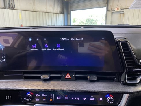 Used 2024 Kia Sportage SX image 40