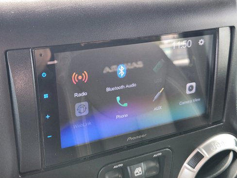 Used 2016 Jeep Wrangler Unlimited Sahara image 33