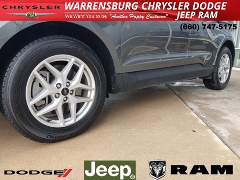 Used 2023 Ford Edge SEL image 30