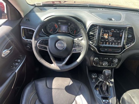 Used 2019 Jeep Cherokee Limited w/ Luxury Group image 15