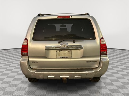 Used 2006 Toyota 4Runner SR5 image 3